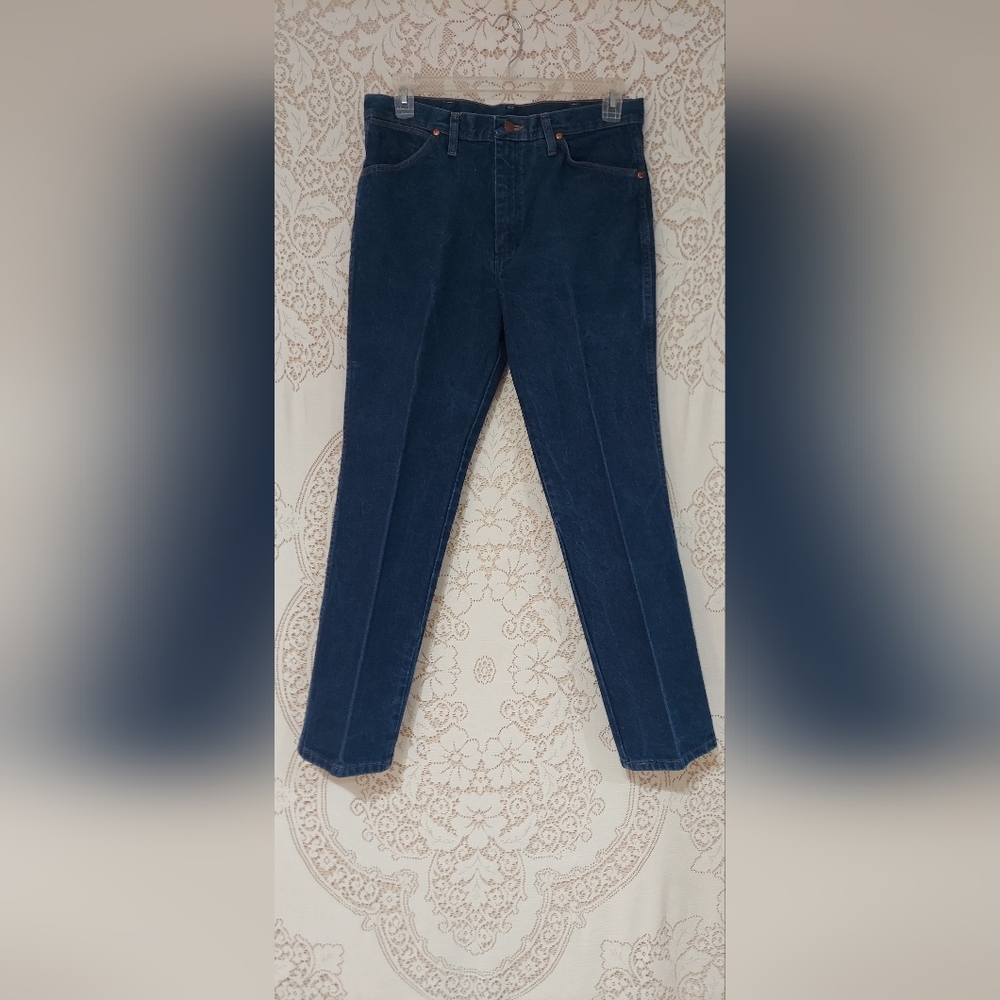 Wrangler Men’s Slim Straight Jeans in Navy Blue